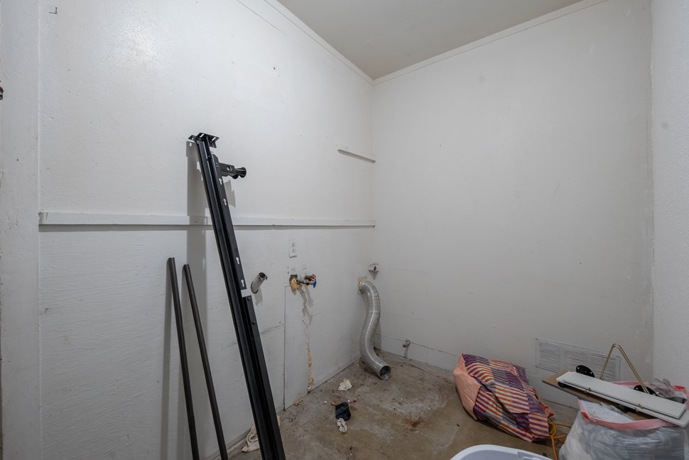 1835 Dellhaven Dr San Antonio, TX 78220 property image