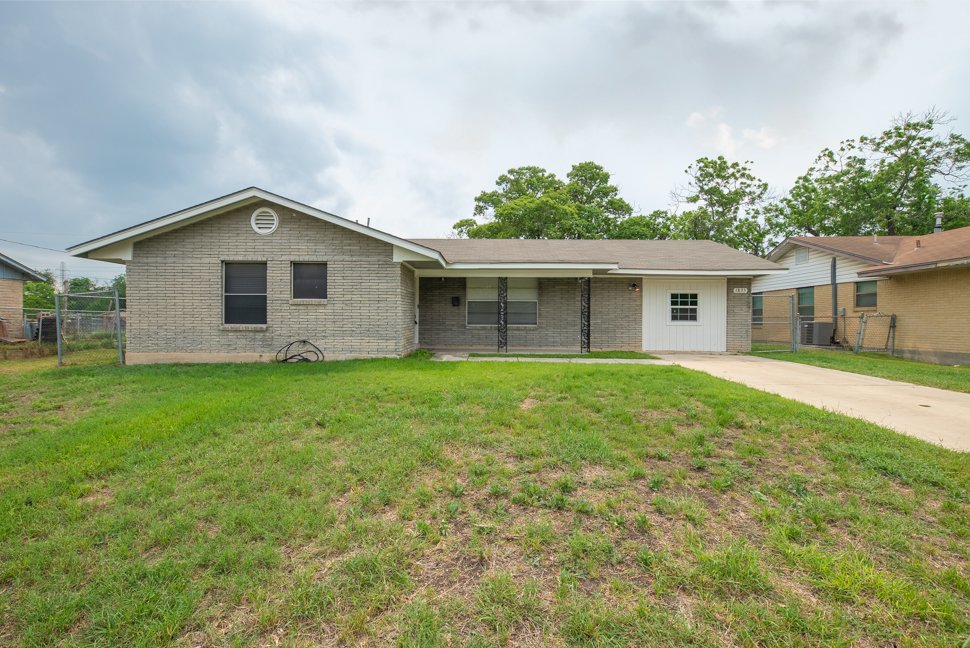 1835 Dellhaven Dr San Antonio, TX 78220 property image