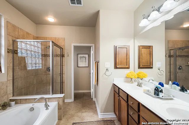 21618 Andrews Gdn, San Antonio, TX 78258 property image