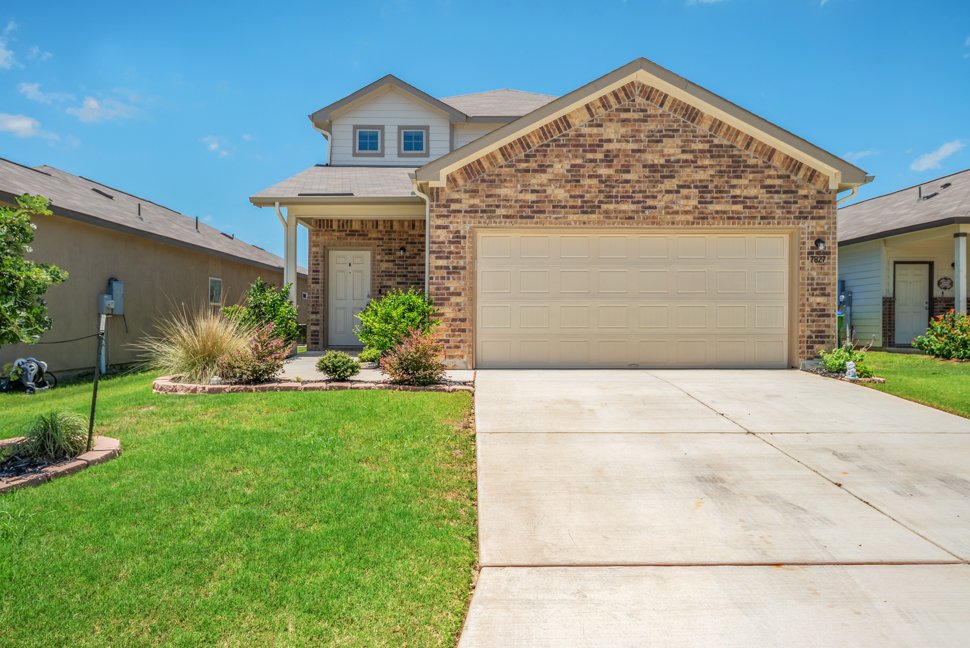 7827 Champion Crk, San Antonio, TX 78252 property image