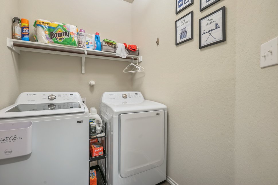 7827 Champion Crk, San Antonio, TX 78252 property image