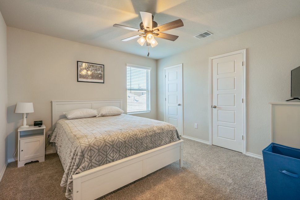 7827 Champion Crk, San Antonio, TX 78252 property image