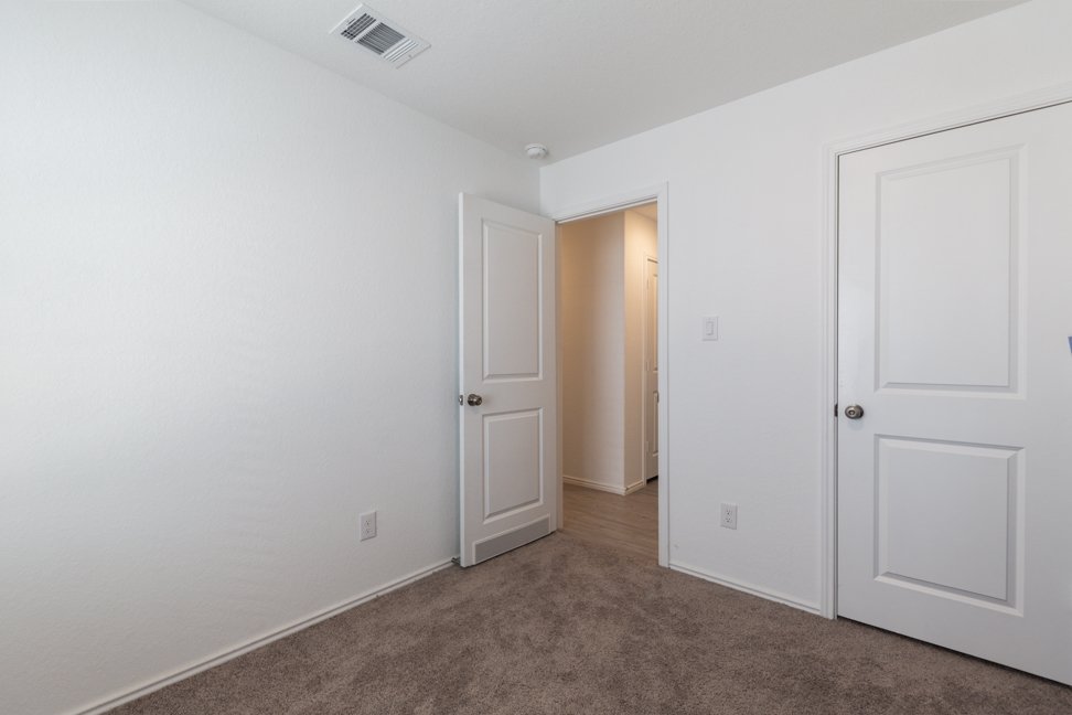 2802 Elion Dr, Converse, TX 78109 property image