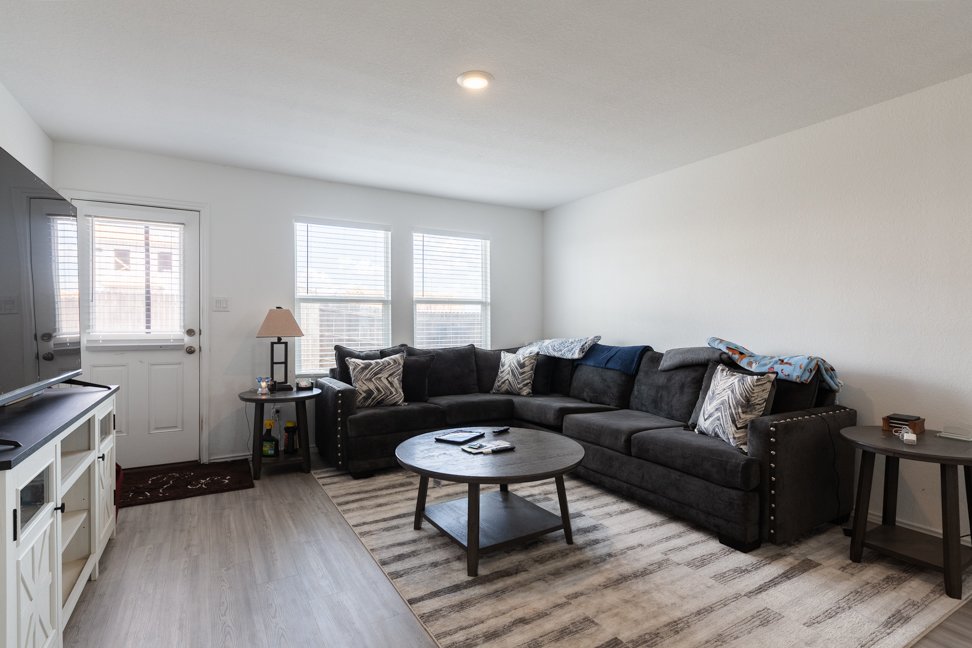 2802 Elion Dr, Converse, TX 78109 property image