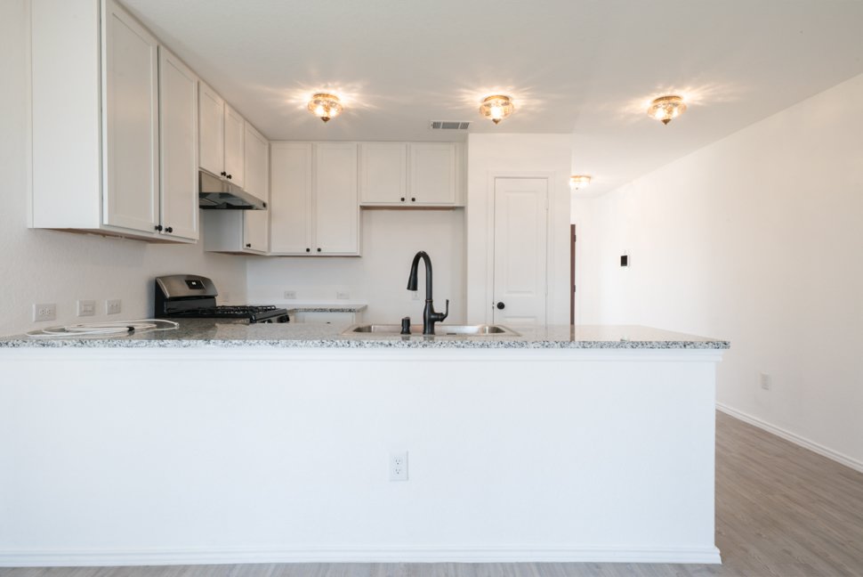 9051 Navarro Vista, Seguin, TX 78155, USA property image