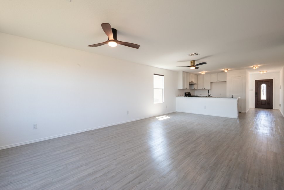 9051 Navarro Vista, Seguin, TX 78155, USA property image