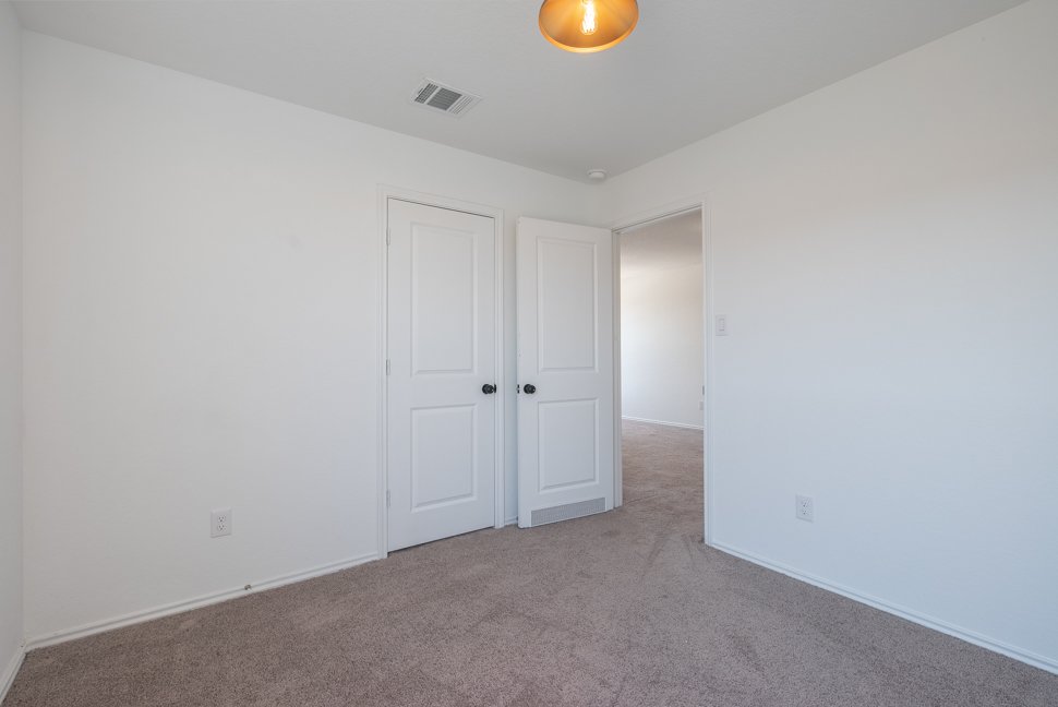 9051 Navarro Vista, Seguin, TX 78155, USA property image