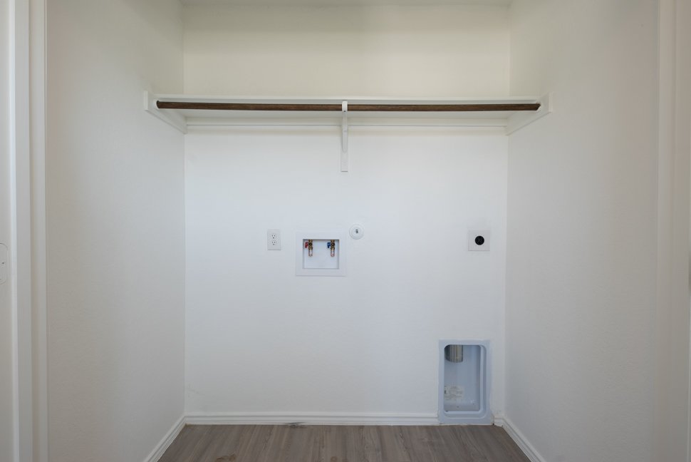 9051 Navarro Vista, Seguin, TX 78155, USA property image