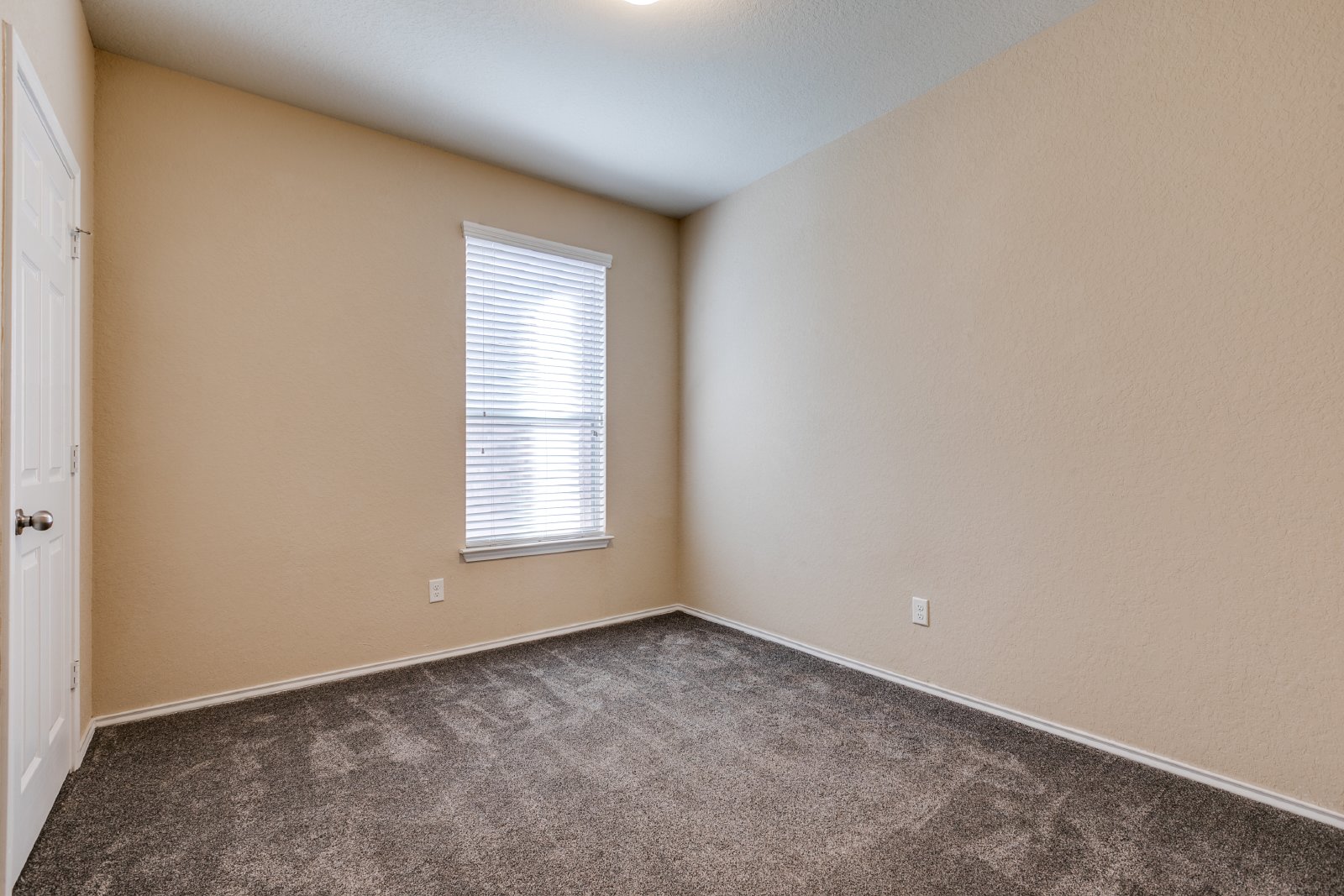 1614 Desert Candle , San Antonio, TX 78245 property image