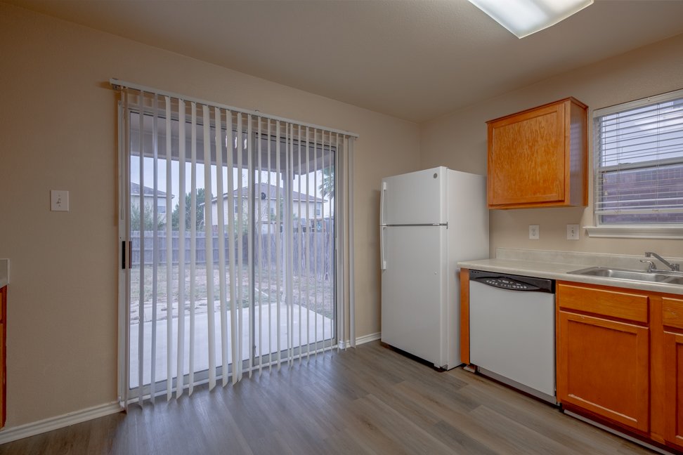 9006 Clearwood Path Universal City, TX 78148 property image