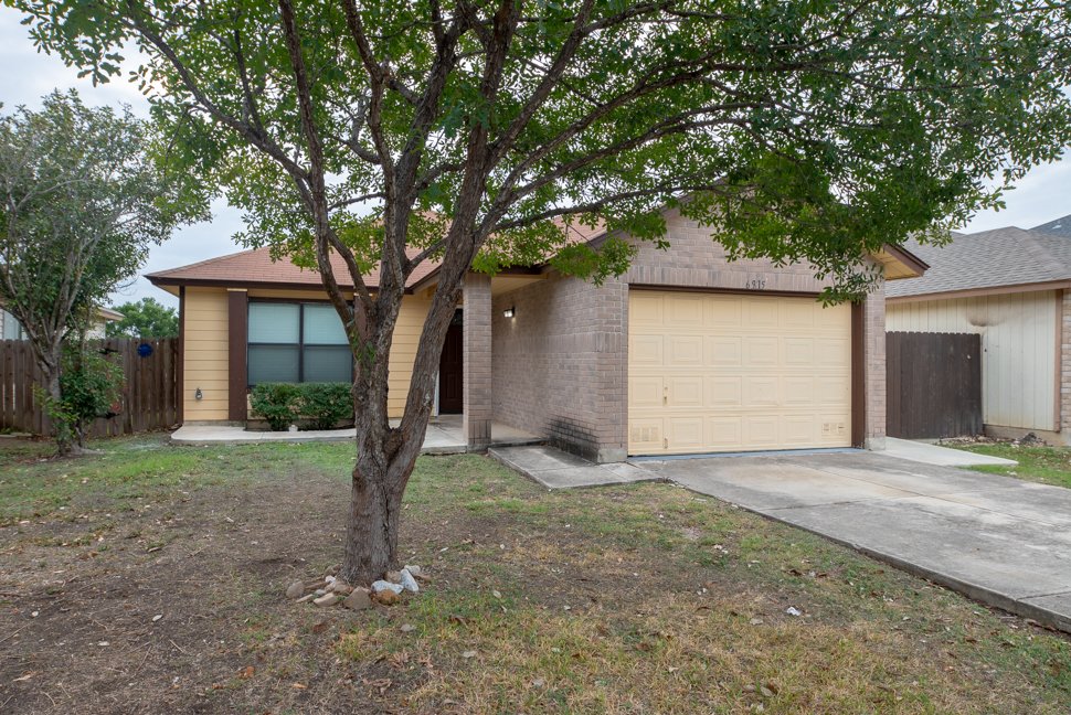 6915 Flatstone Pass Converse, TX 78109 property image