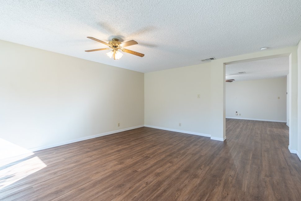 4527 Stradford Place, San Antonio, TX 78217 property image