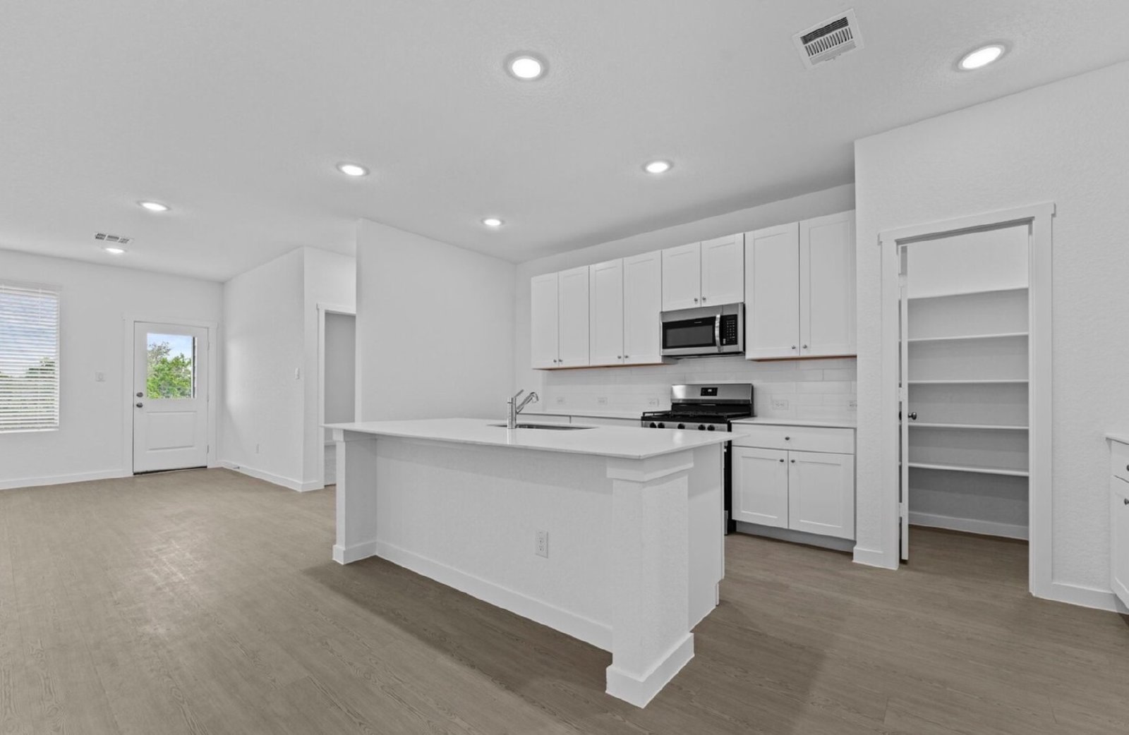 14822 Taradeau San Antonio, TX 78254 property image