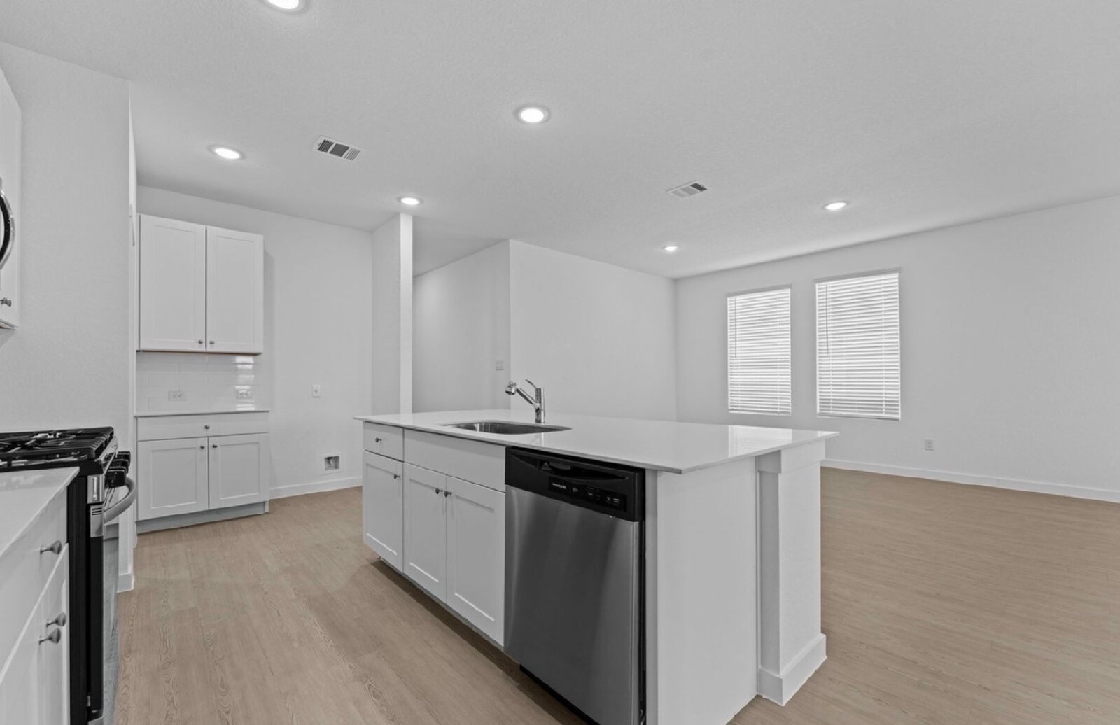 14822 Taradeau San Antonio, TX 78254 property image