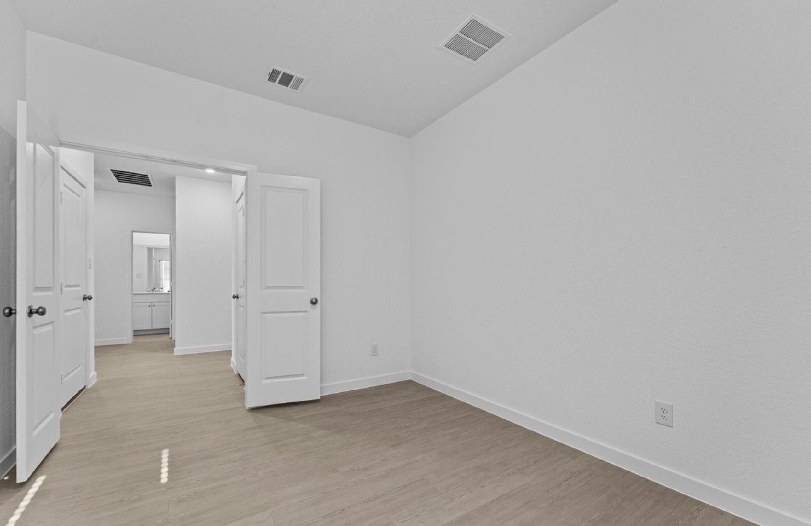 14822 Taradeau San Antonio, TX 78254 property image