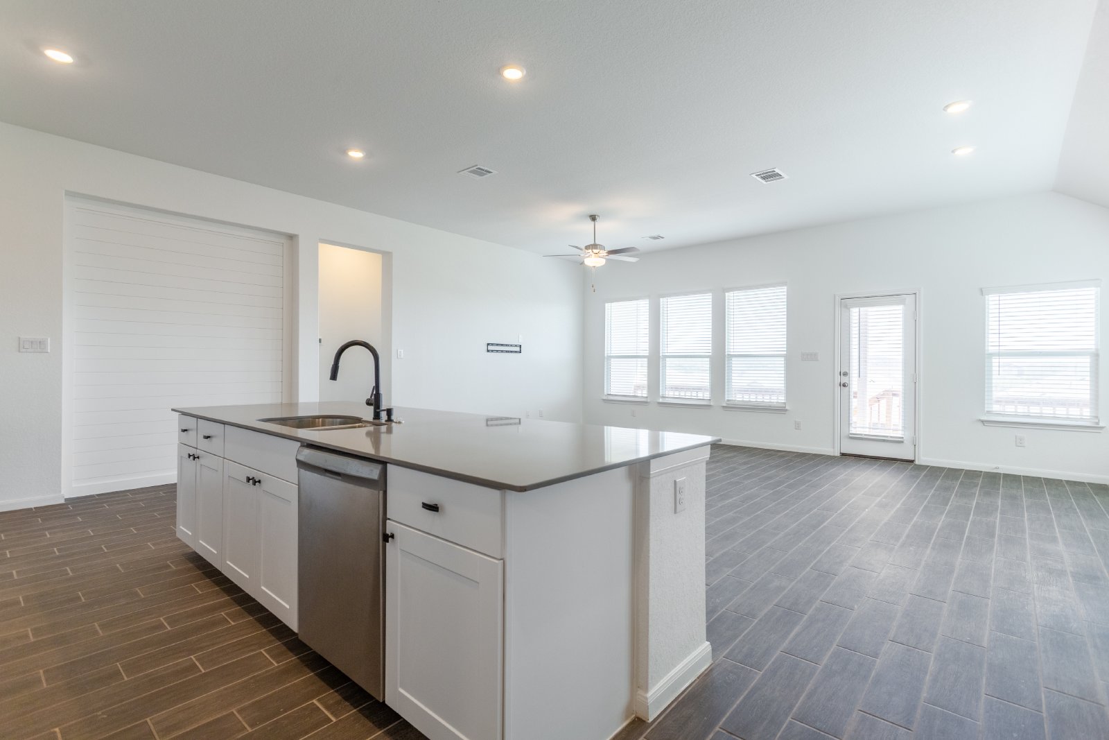 6014 Cerulean Ln, Bulverde, TX 78163 property image