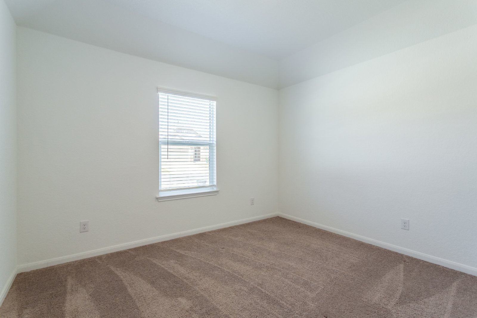 6014 Cerulean Ln, Bulverde, TX 78163 property image