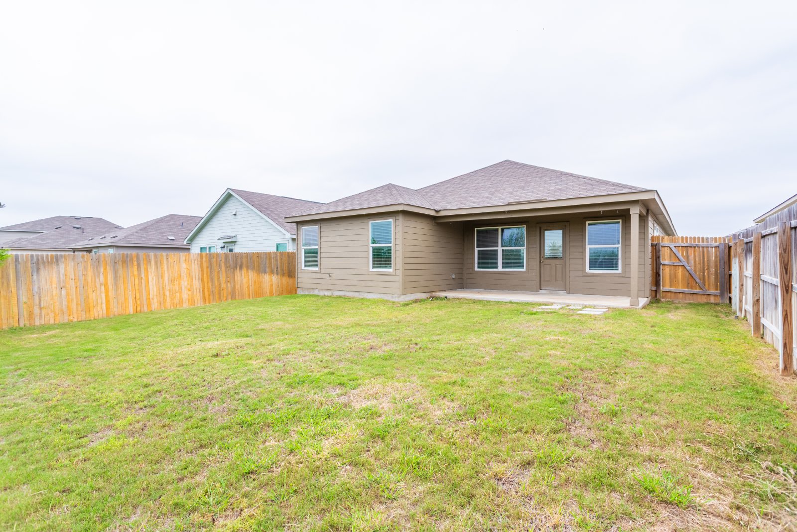5822 Seaside Manor Converse, TX 78109 property image