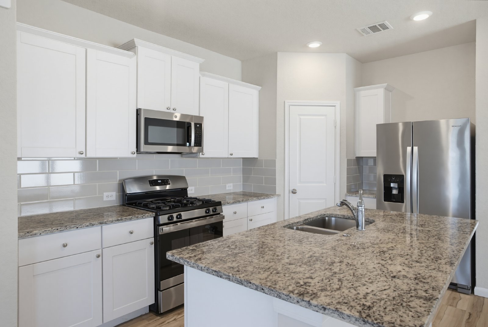 13138 Rosemary Cv, Saint Hedwig, TX 78152 property image