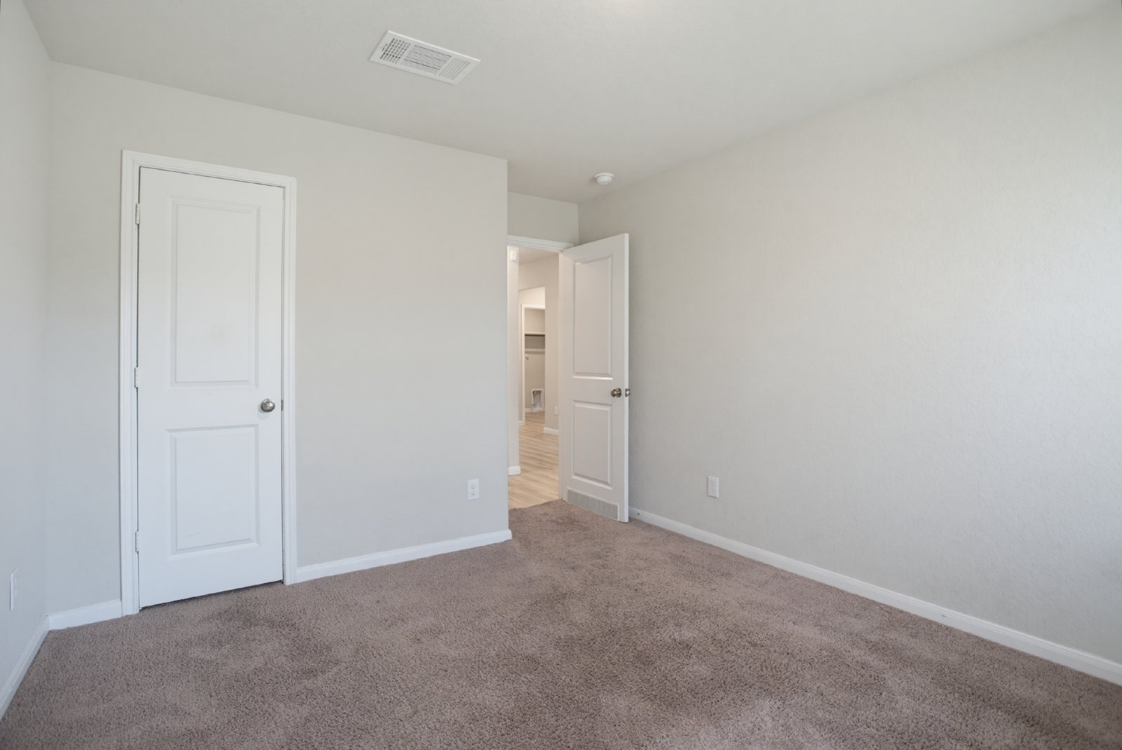 13138 Rosemary Cv, Saint Hedwig, TX 78152 property image