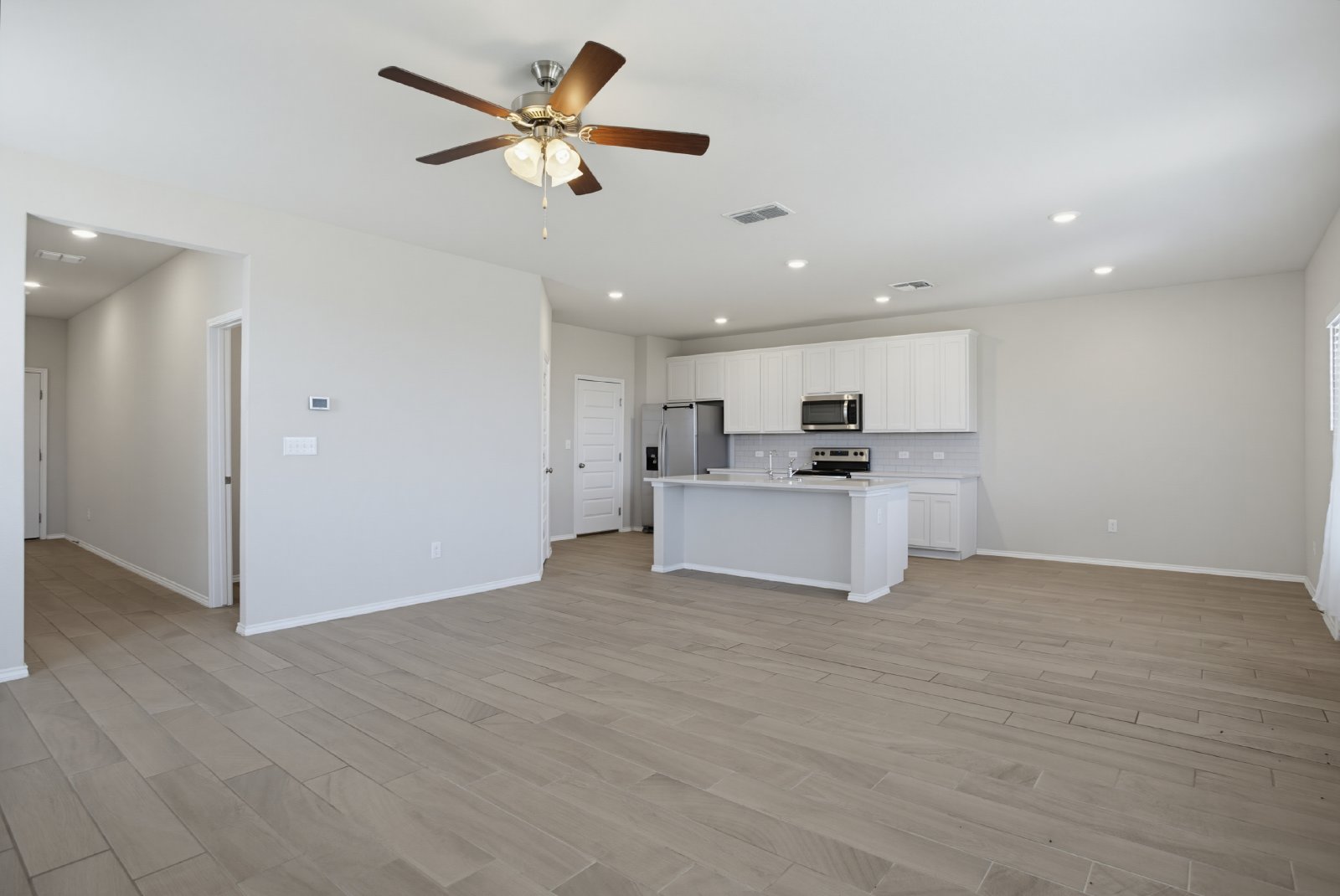 10803 Airman Dr, Converse, TX 78109 property image
