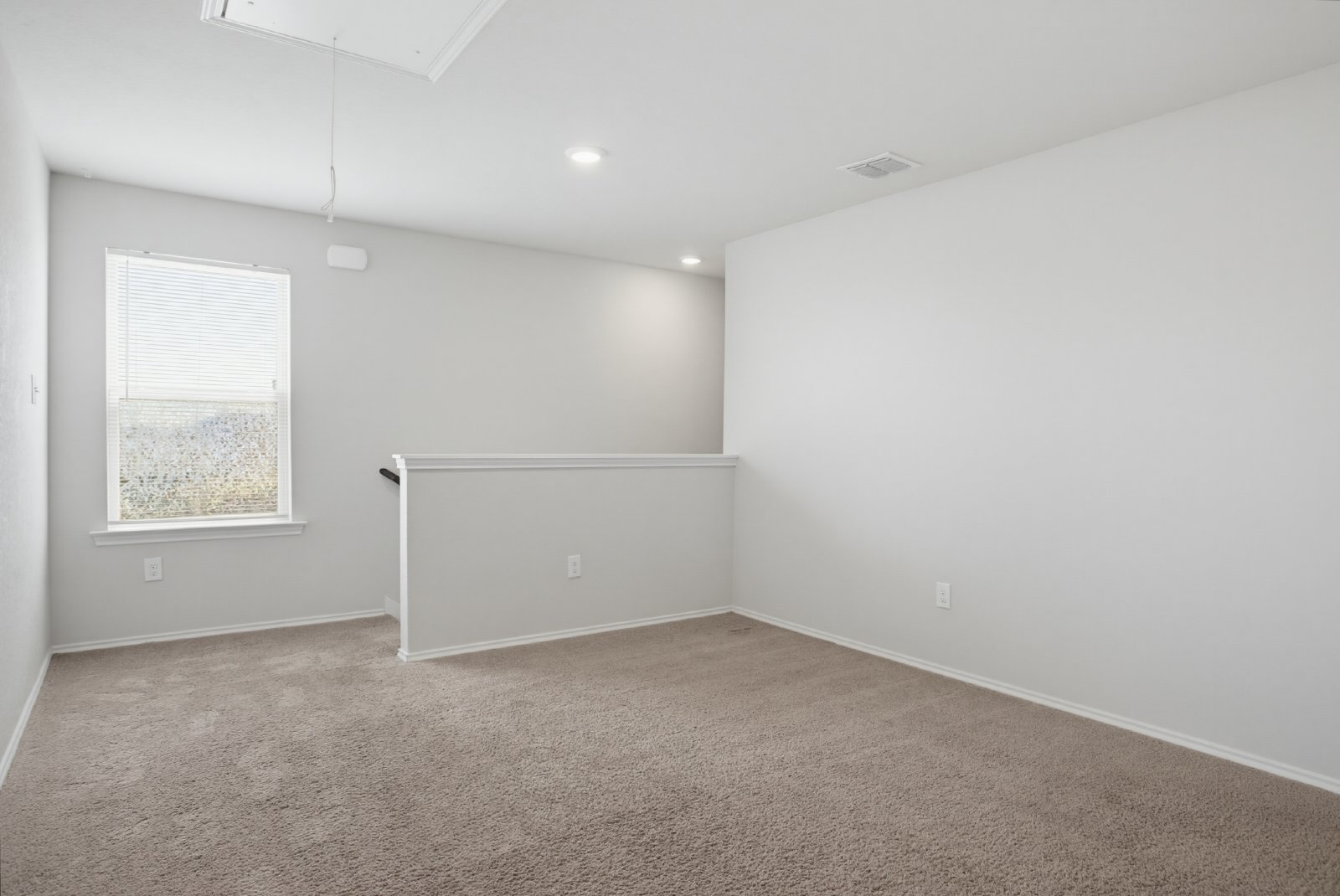 10803 Airman Dr, Converse, TX 78109 property image