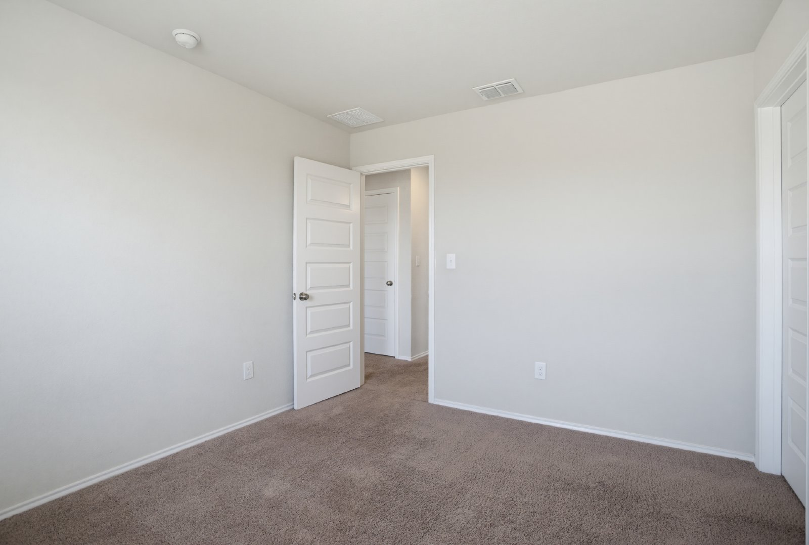 10803 Airman Dr, Converse, TX 78109 property image