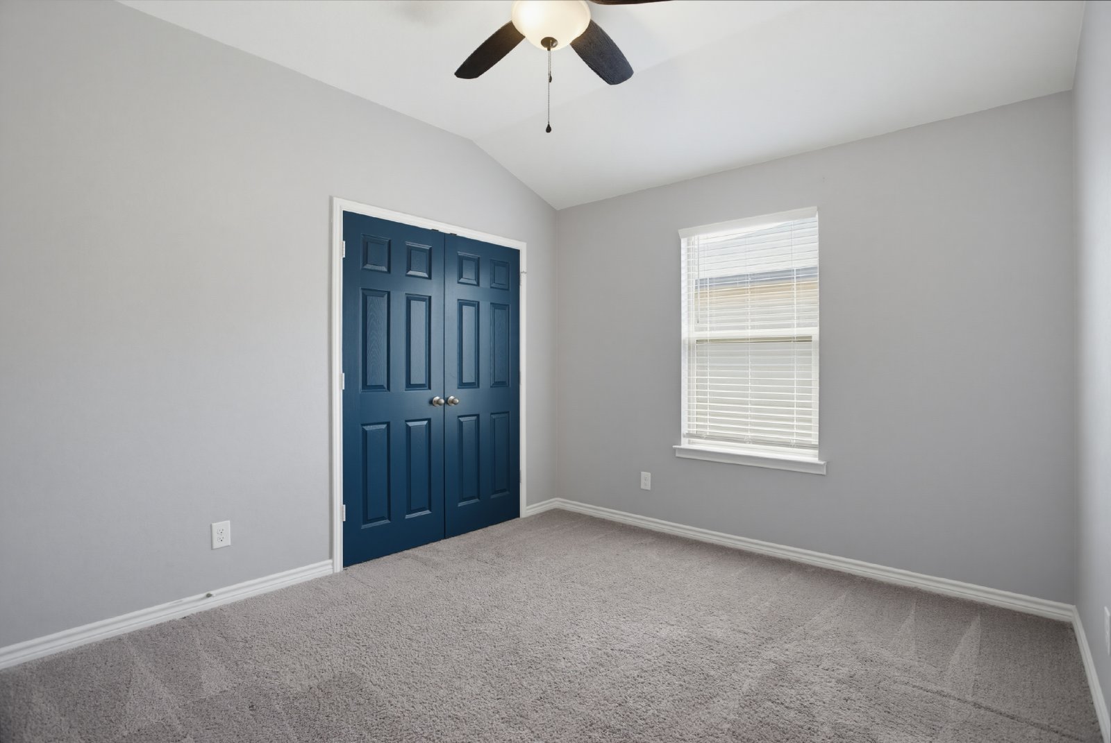 3139 Old Almonte Dr, San Antonio, TX 78224 property image