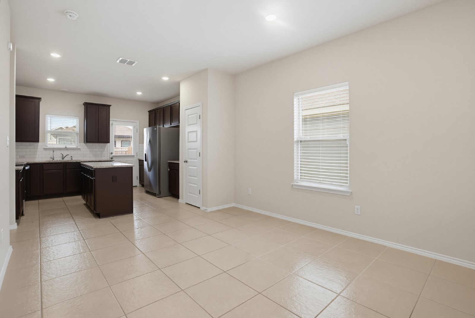 7714 Abbey Pl San Antonio, TX 78239 property image