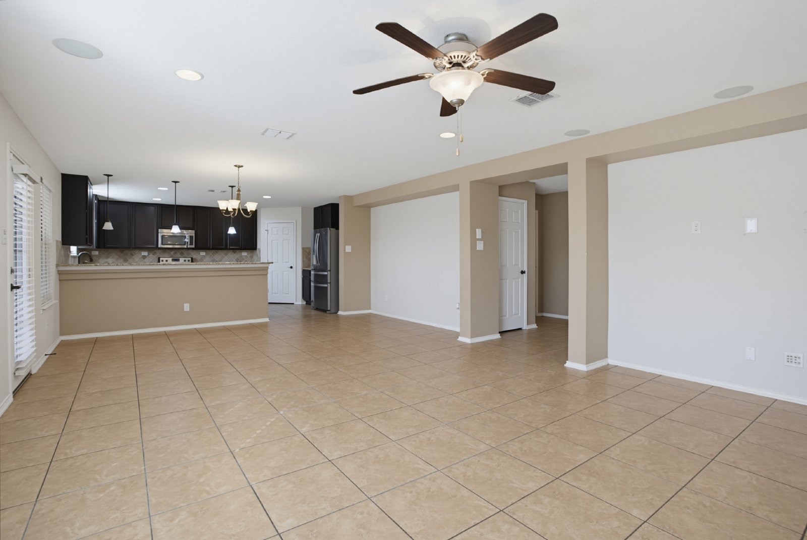 9115 Summit Lk, San Antonio, TX 78245 property image