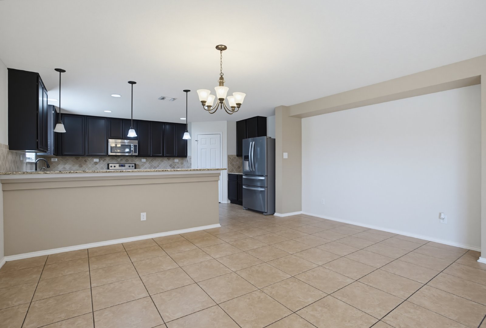 9115 Summit Lk, San Antonio, TX 78245 property image