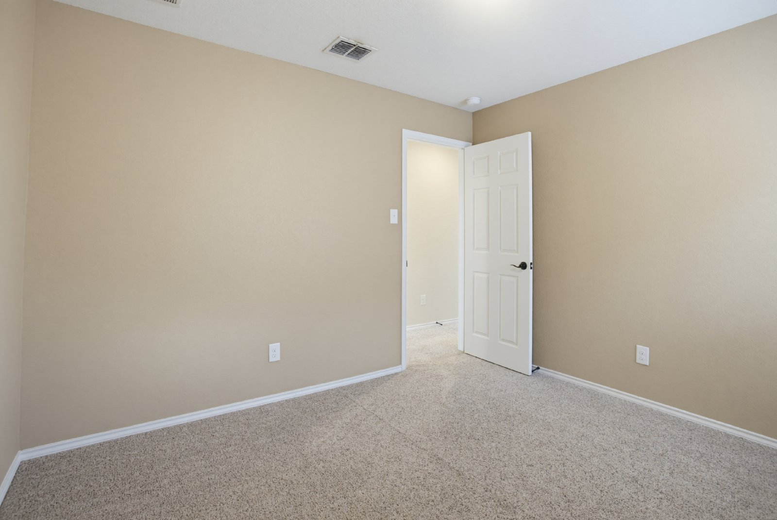 9115 Summit Lk, San Antonio, TX 78245 property image