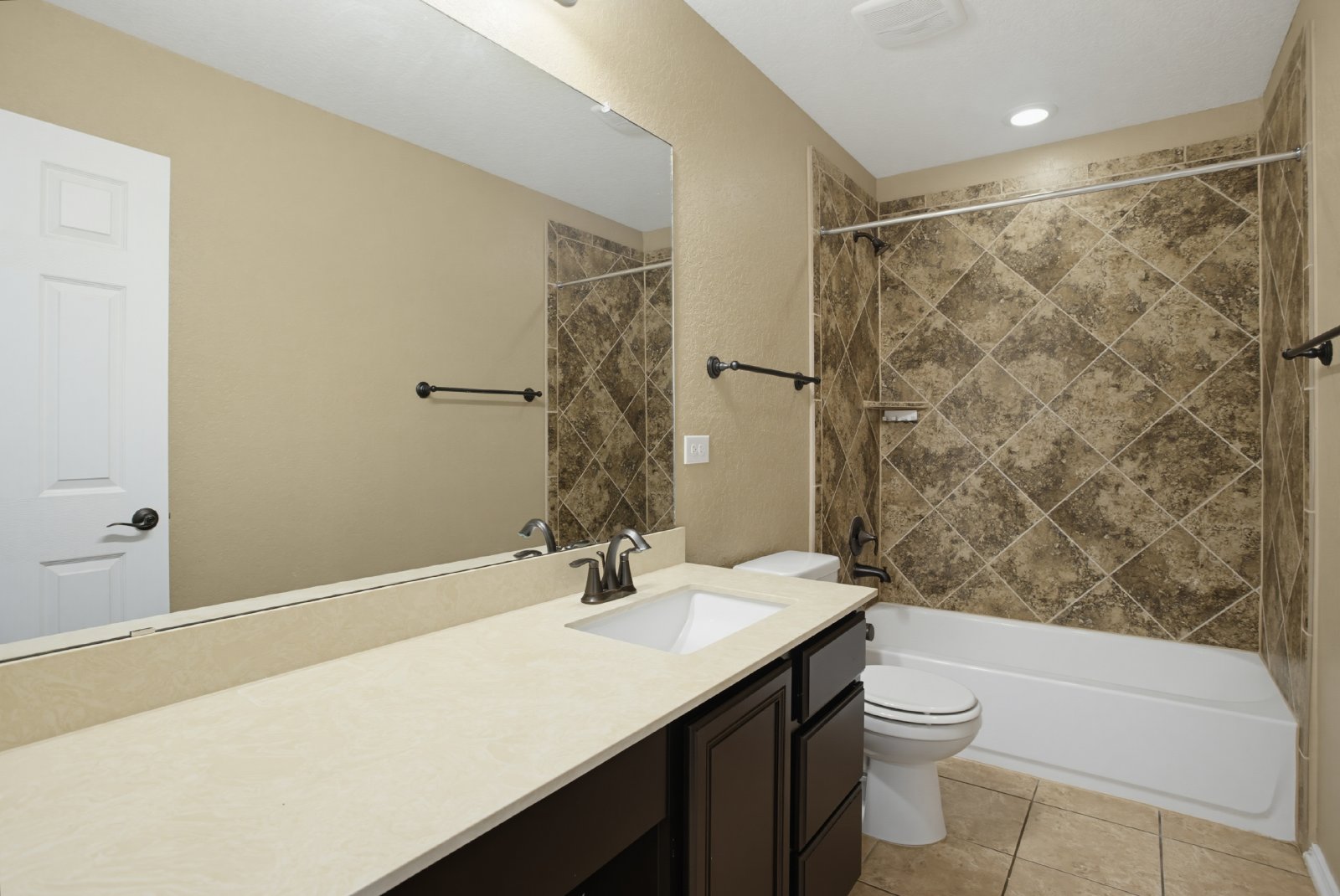 9115 Summit Lk, San Antonio, TX 78245 property image