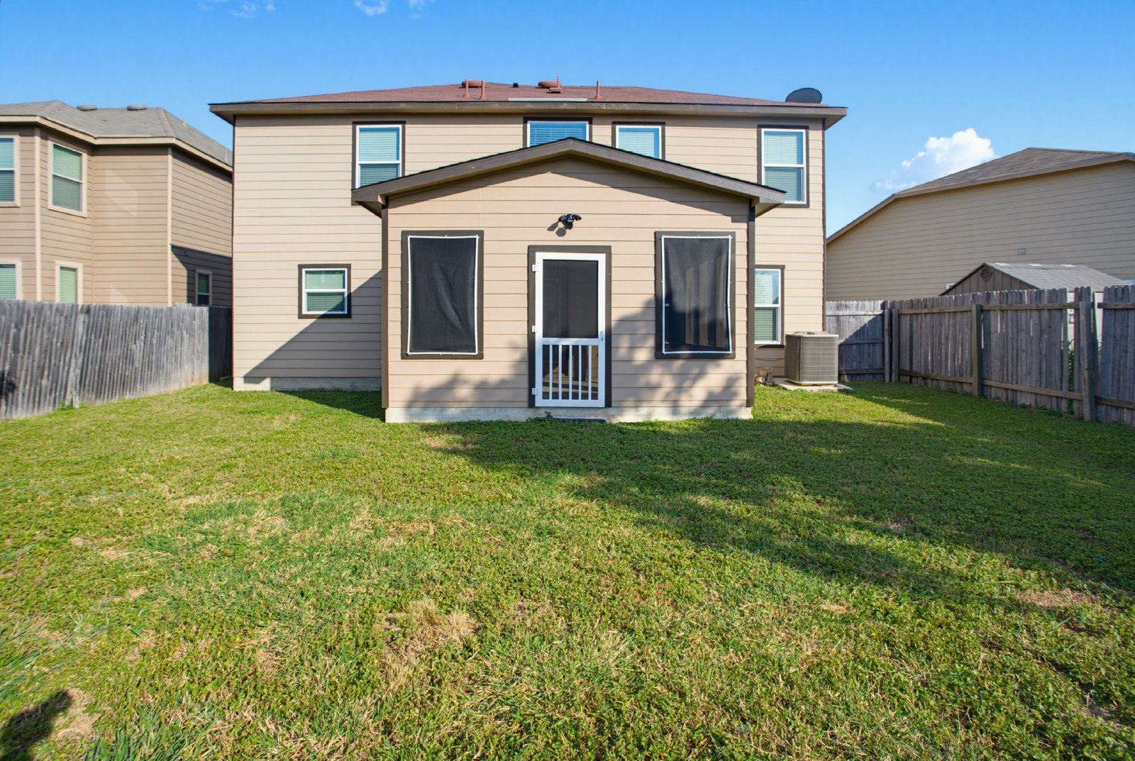 9115 Summit Lk, San Antonio, TX 78245 property image