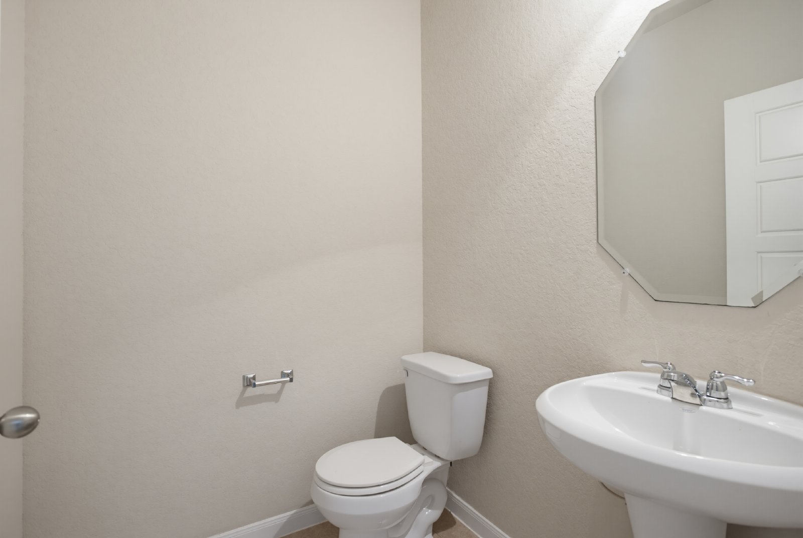 15136 Pandion Dr, San Antonio, TX 78245 property image