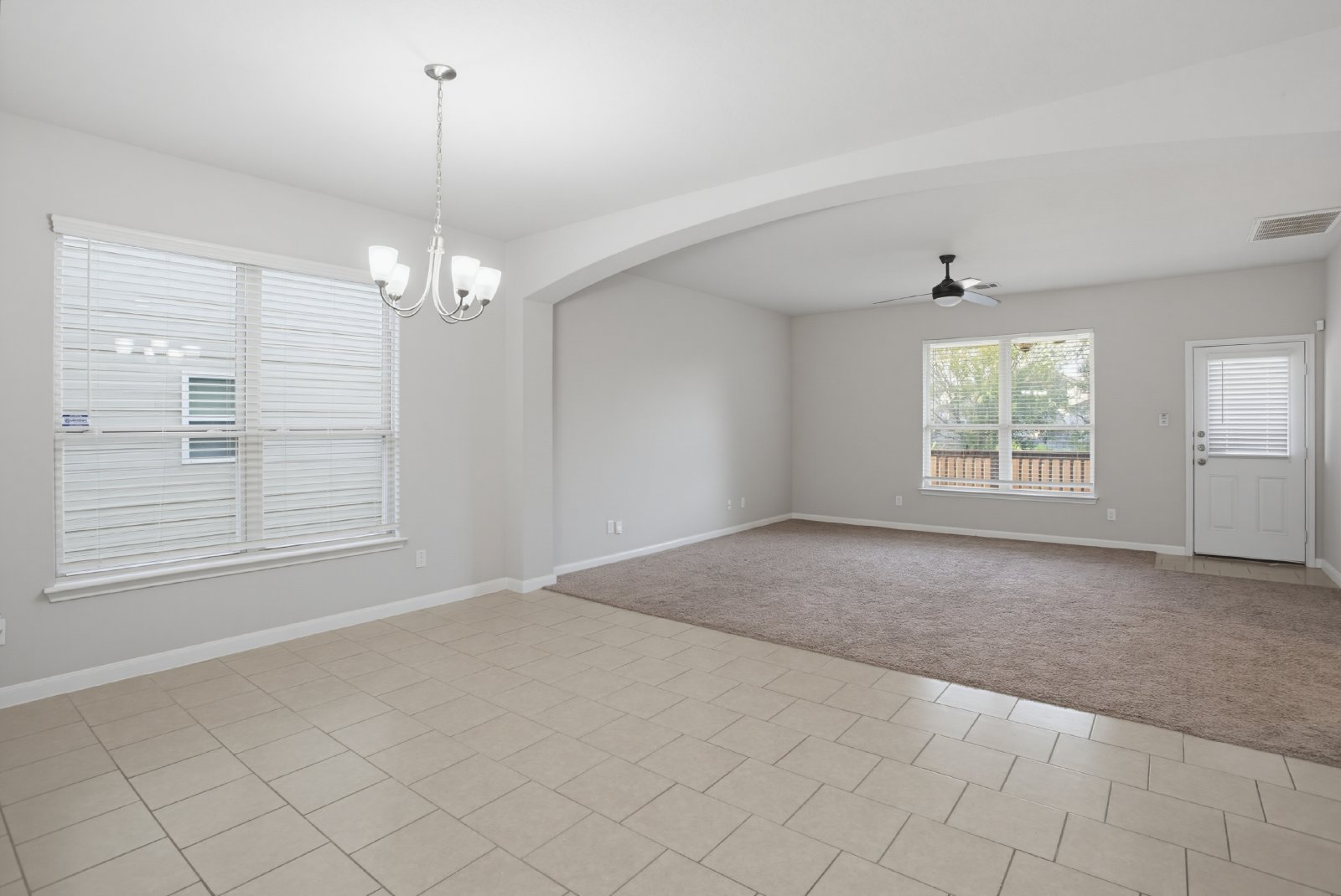 15136 Pandion Dr, San Antonio, TX 78245 property image