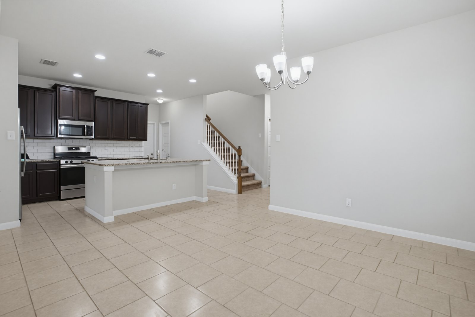 15136 Pandion Dr, San Antonio, TX 78245 property image