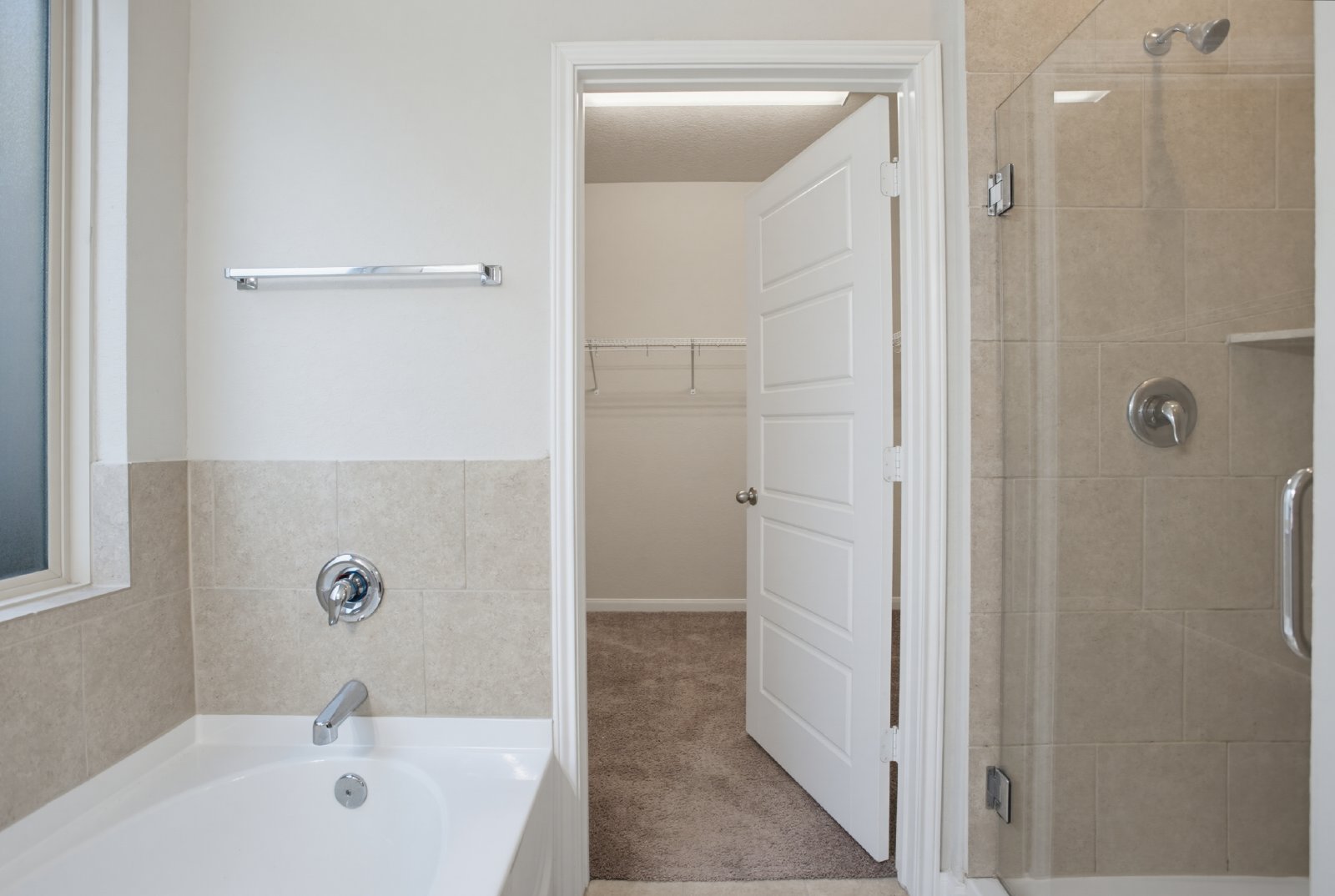 15136 Pandion Dr, San Antonio, TX 78245 property image