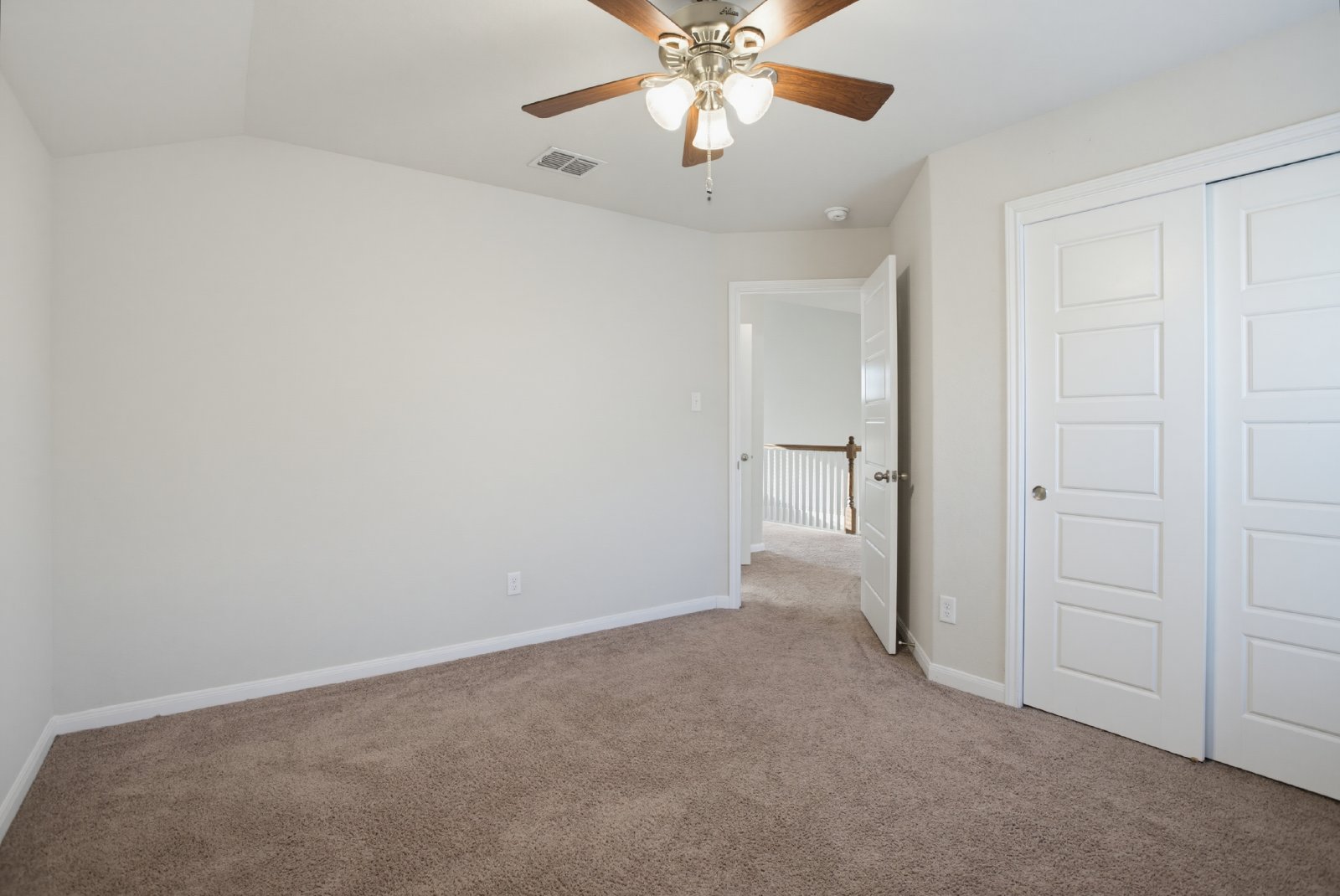 15136 Pandion Dr, San Antonio, TX 78245 property image