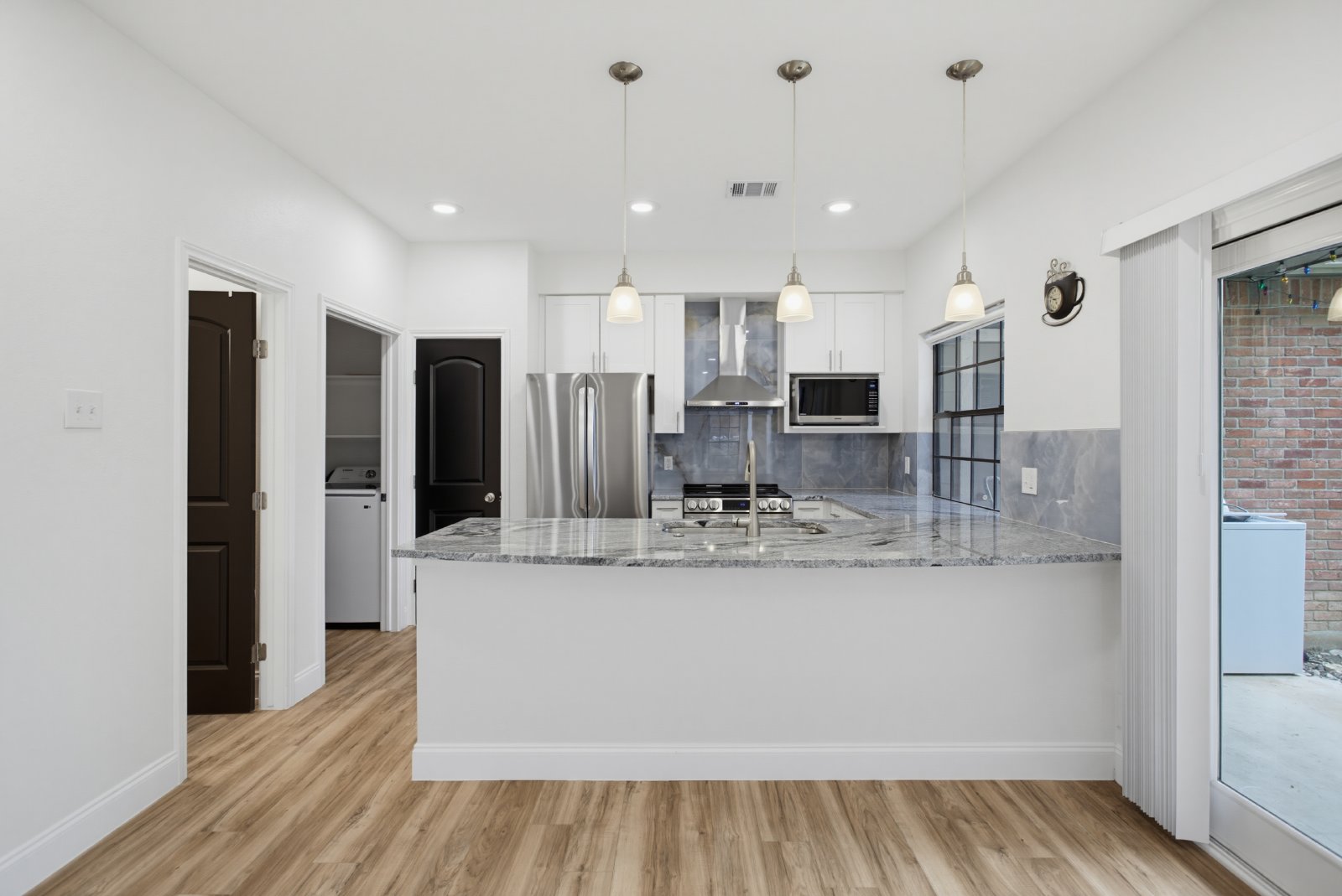 69 Chapel Hill Cir, San Antonio, TX 78240 property image
