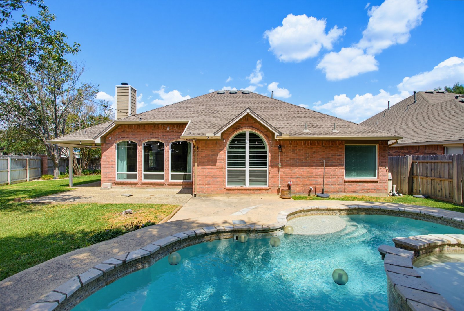 2042 Thicket Trail, San Antonio, TX 78248 property image