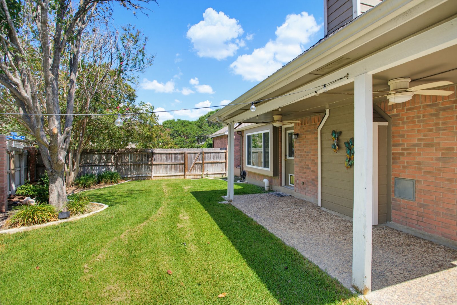 2042 Thicket Trail, San Antonio, TX 78248 property image
