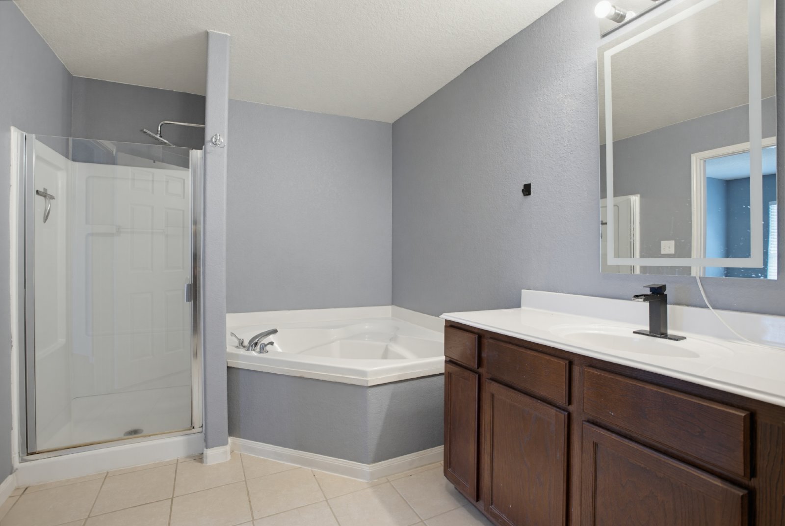 6643 Luckey Tree, San Antonio TX 78252 property image