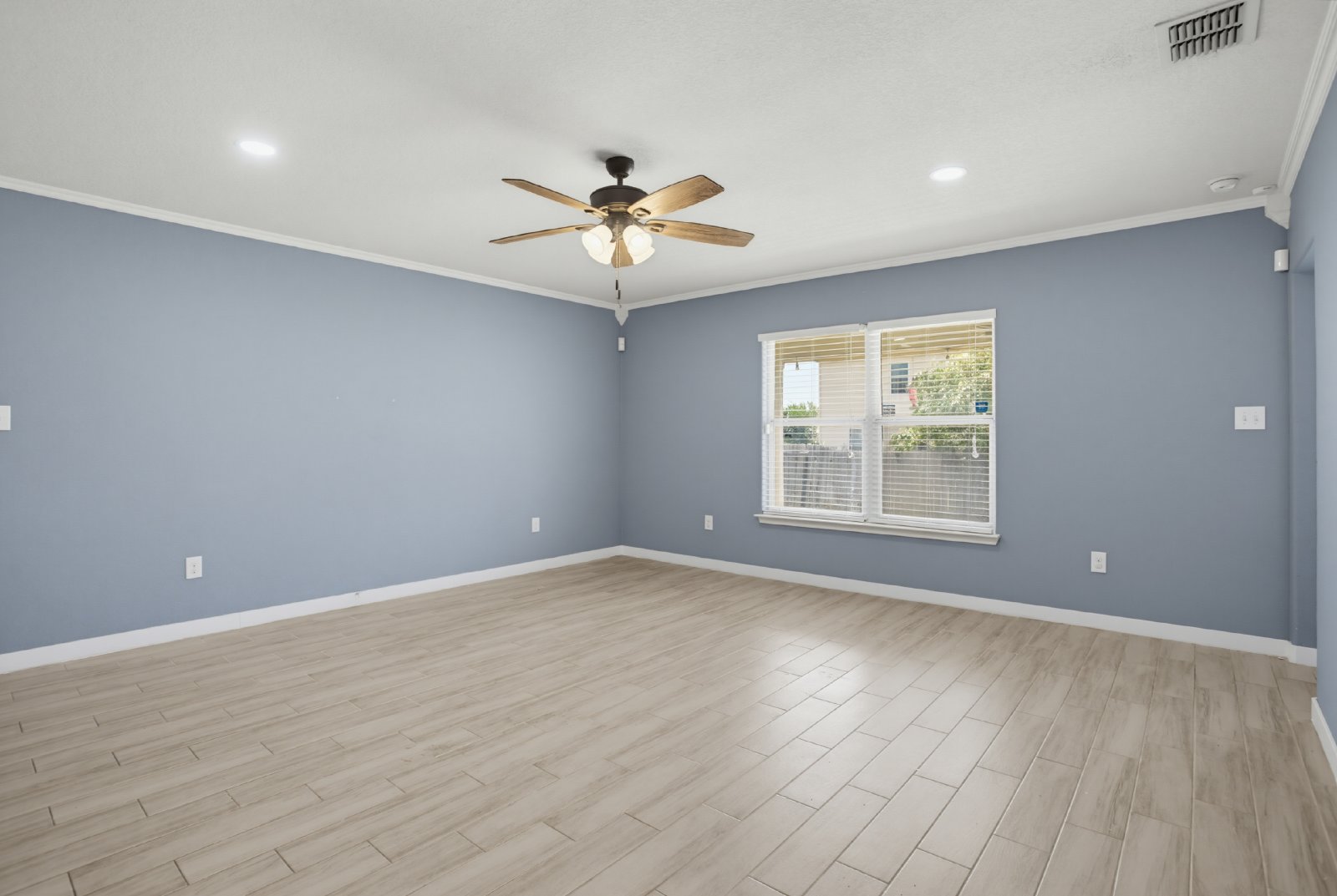6643 Luckey Tree, San Antonio TX 78252 property image