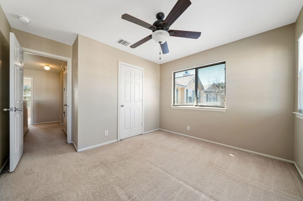 22223 Goldcrest Run, San Antonio TX 78260 property image